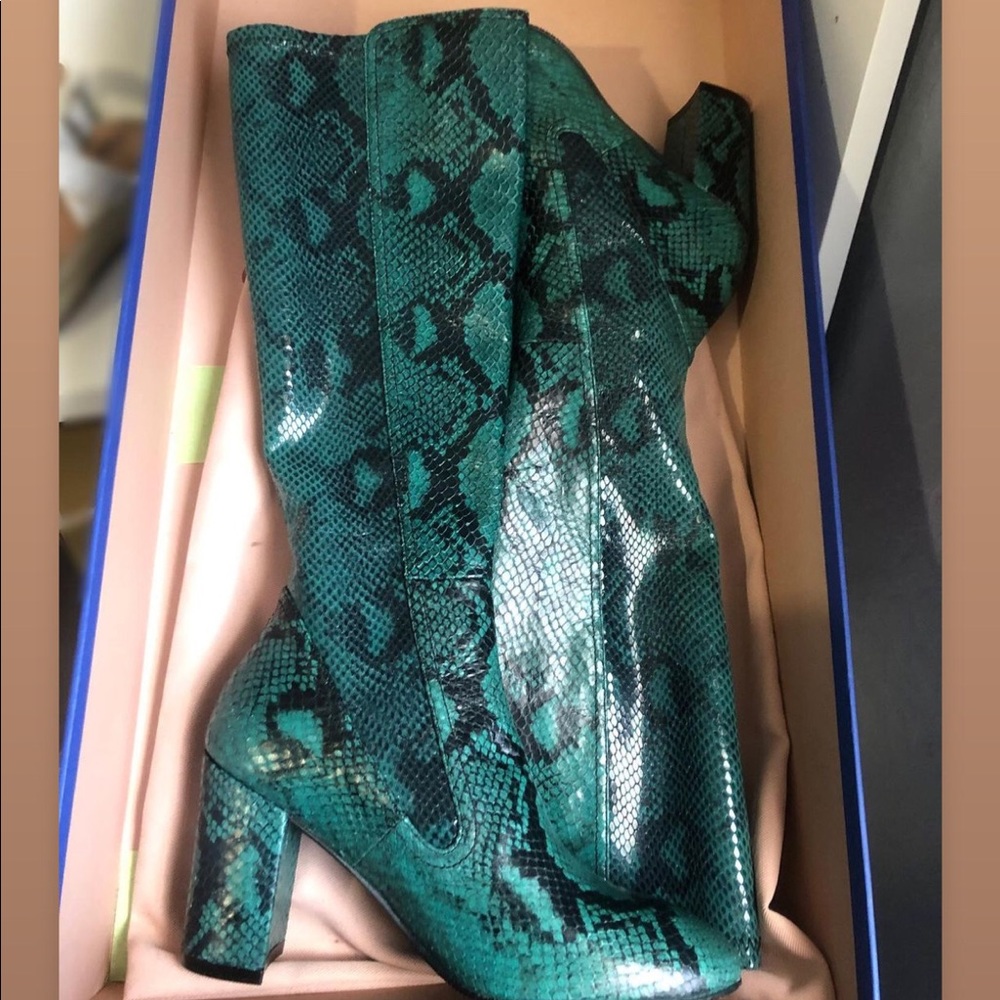 Stuart Weitzman Boots Size 6! - image 1